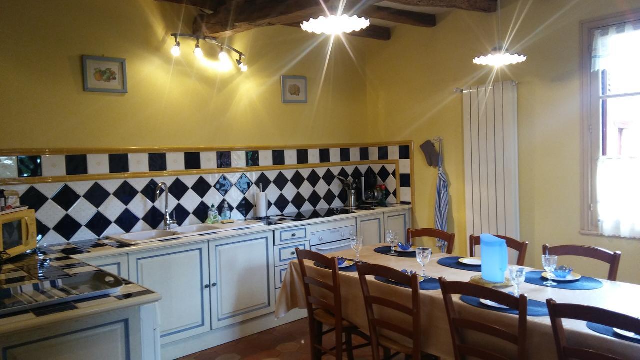 Manoir De Vilaines Varennes  Eksteriør bilde