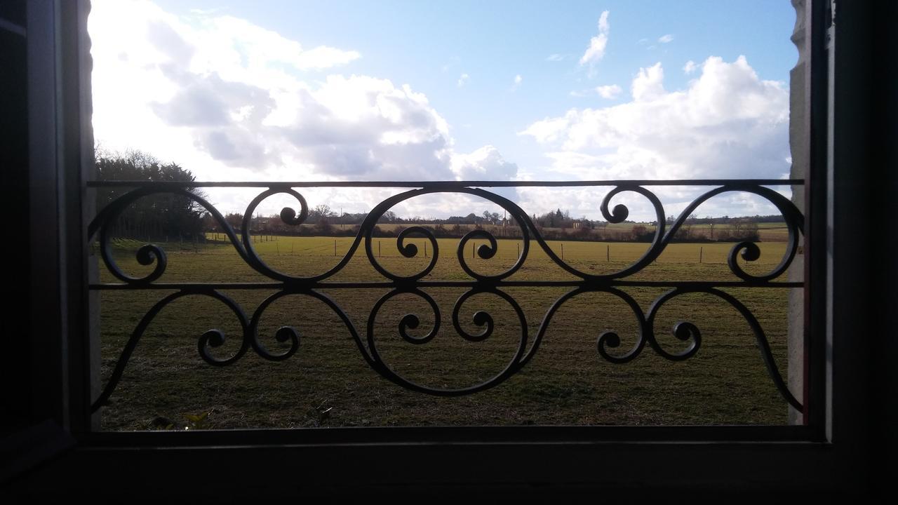 Manoir De Vilaines Varennes  Eksteriør bilde