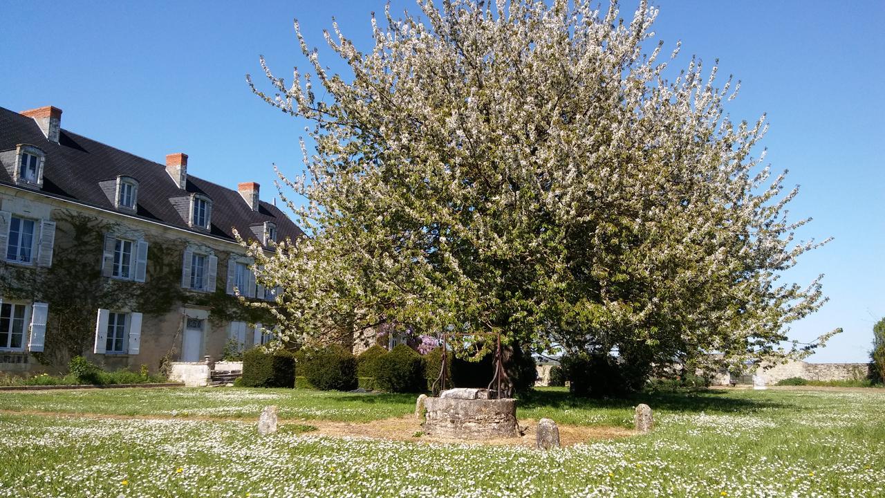 Manoir De Vilaines Varennes  Eksteriør bilde